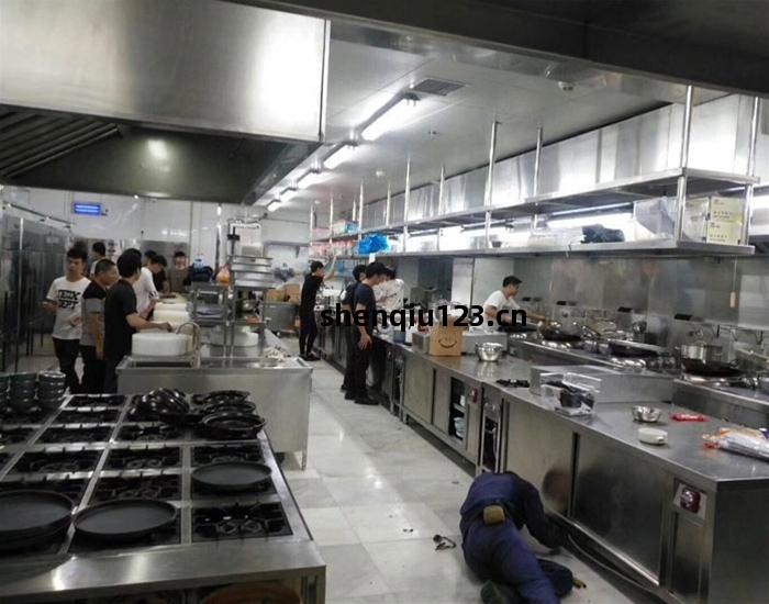 廚(chu)房排油煙(yan)工程(cheng)