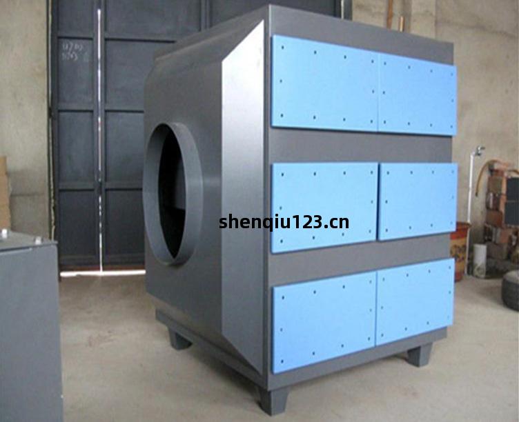 活性(xing)炭吸附(fu)箱(xiang)