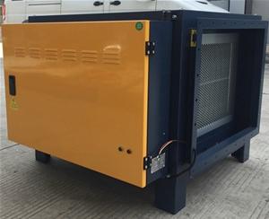 油(you)煙凈(jing)化(hua)器2